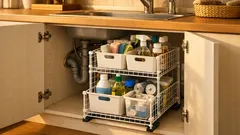 100均ワイヤーネットだけでシンク下が2段引き出しに変わる収納DIY